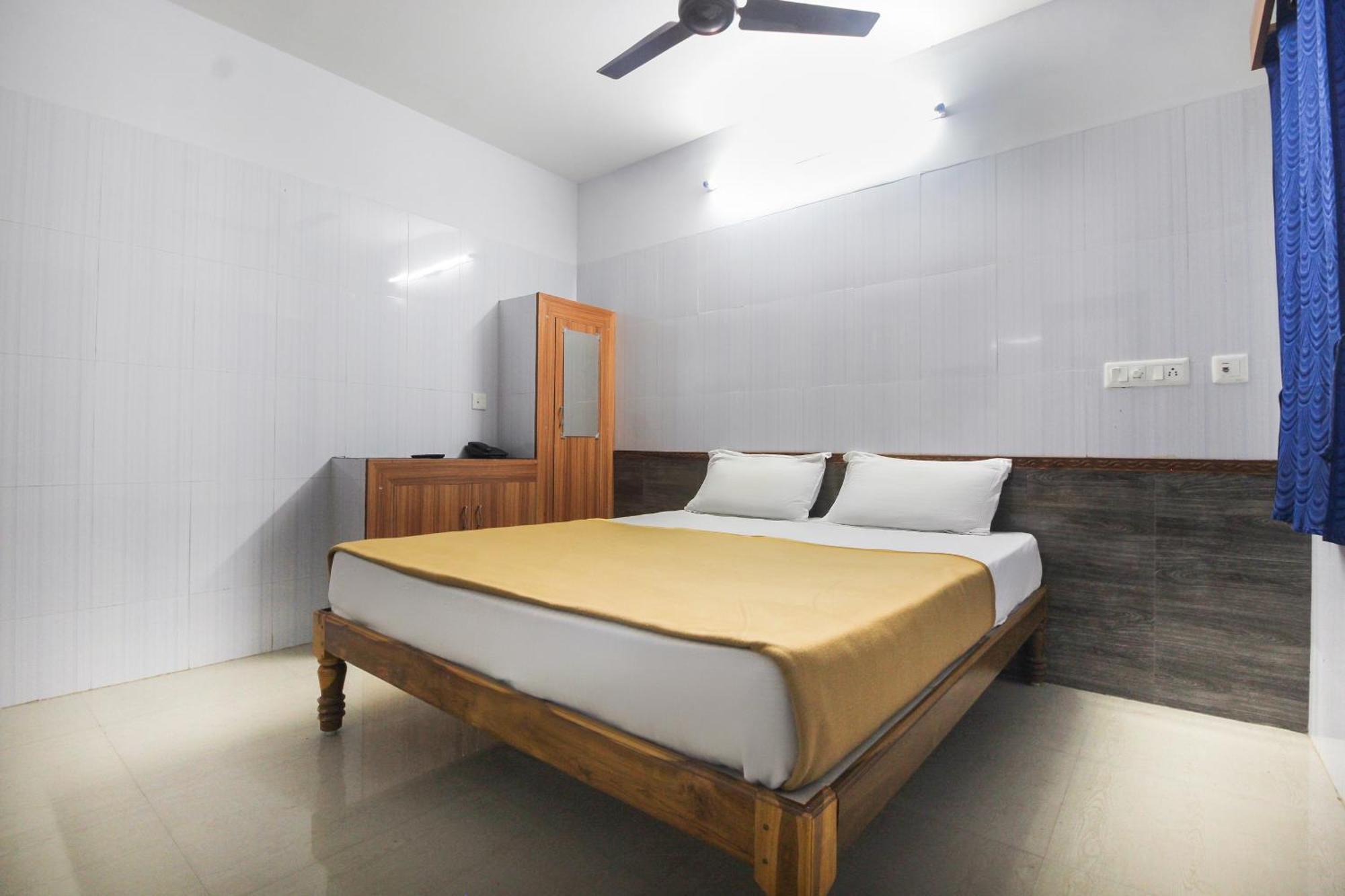 Hotel O Jks Deluxe Lodge Udaiyarpalaiyam Kültér fotó