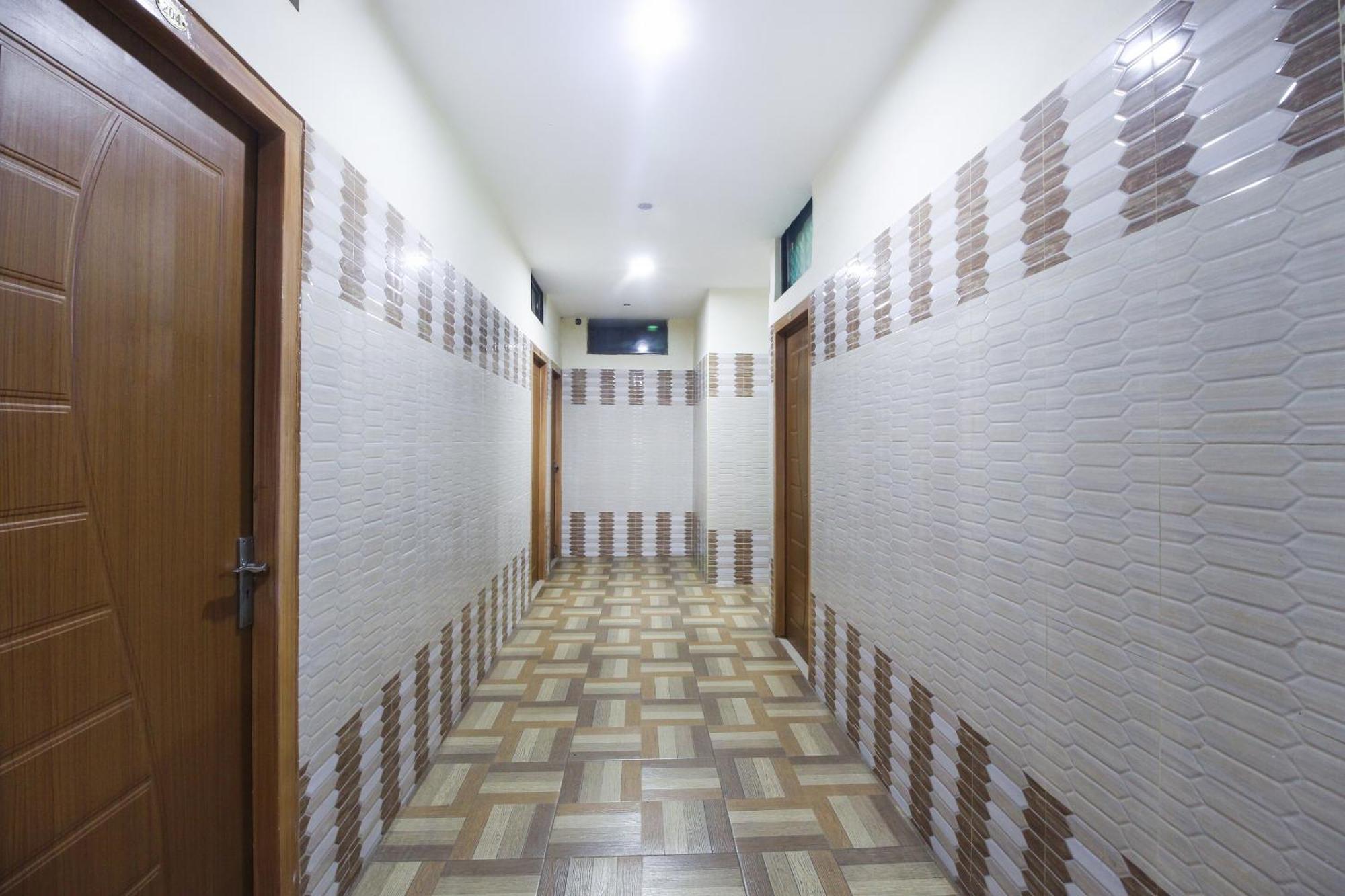 Hotel O Jks Deluxe Lodge Udaiyarpalaiyam Kültér fotó