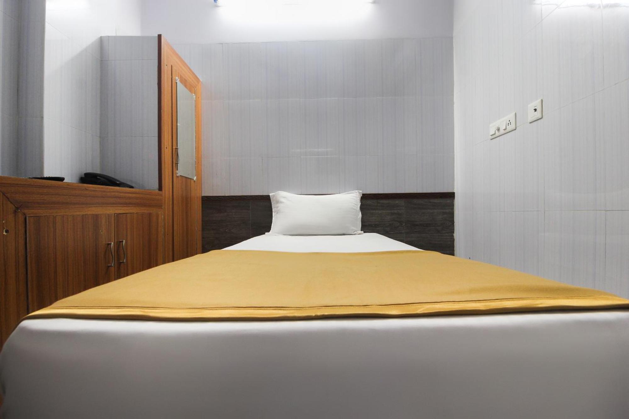 Hotel O Jks Deluxe Lodge Udaiyarpalaiyam Kültér fotó